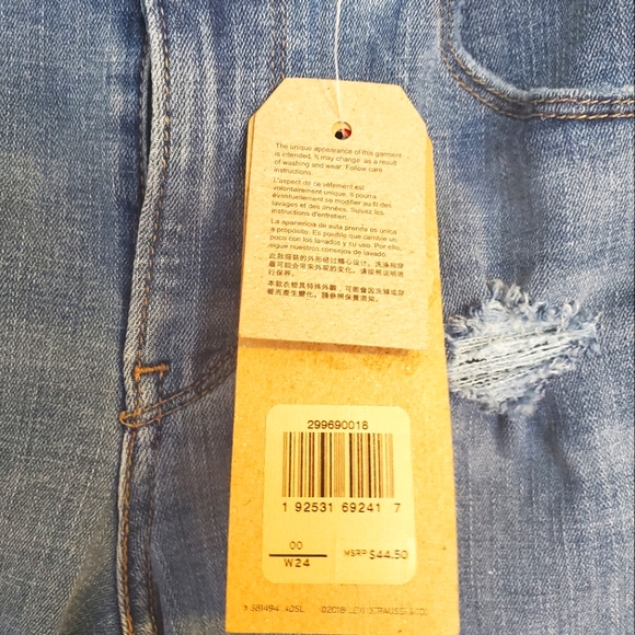 Levi's Womens Bermuda Shorts Mid Rise - Picture 14 of 16